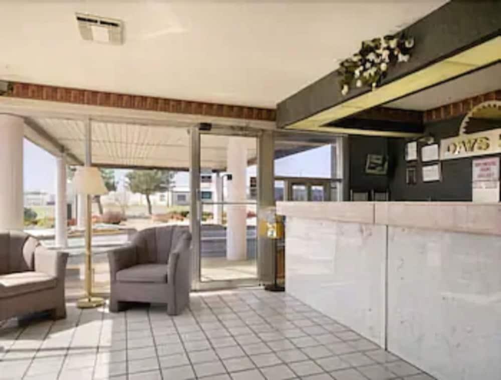 Days Inn By Wyndham Greeneville Interiør billede