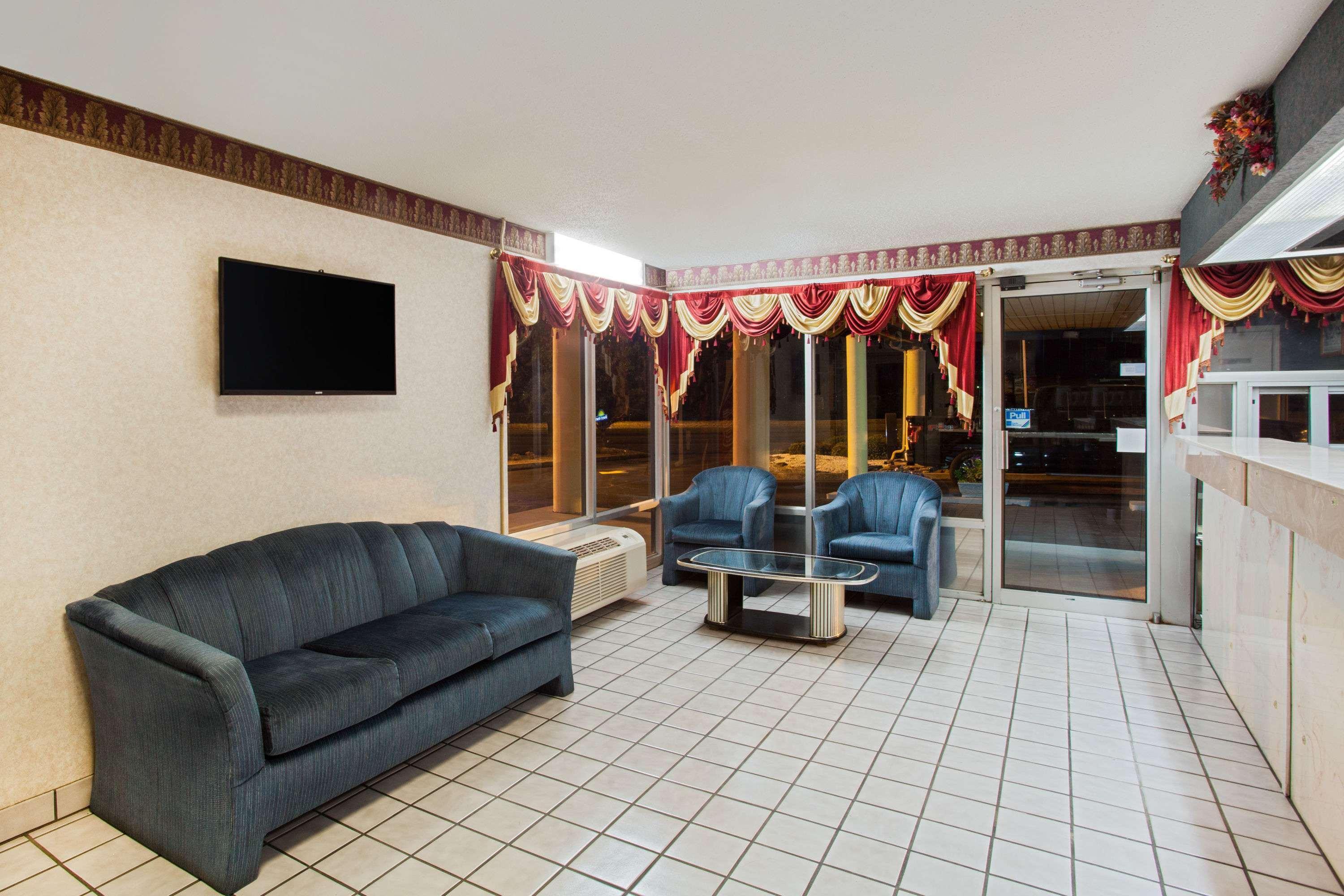 Days Inn By Wyndham Greeneville Eksteriør billede