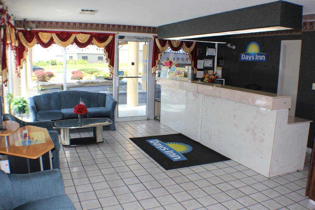 Days Inn By Wyndham Greeneville Eksteriør billede